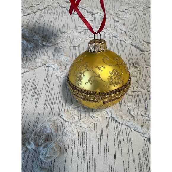 Vintage Christmas By Krebs Glass Ball Ornaments Red, Green and Gold, set of 4 - Picture 6 of 7